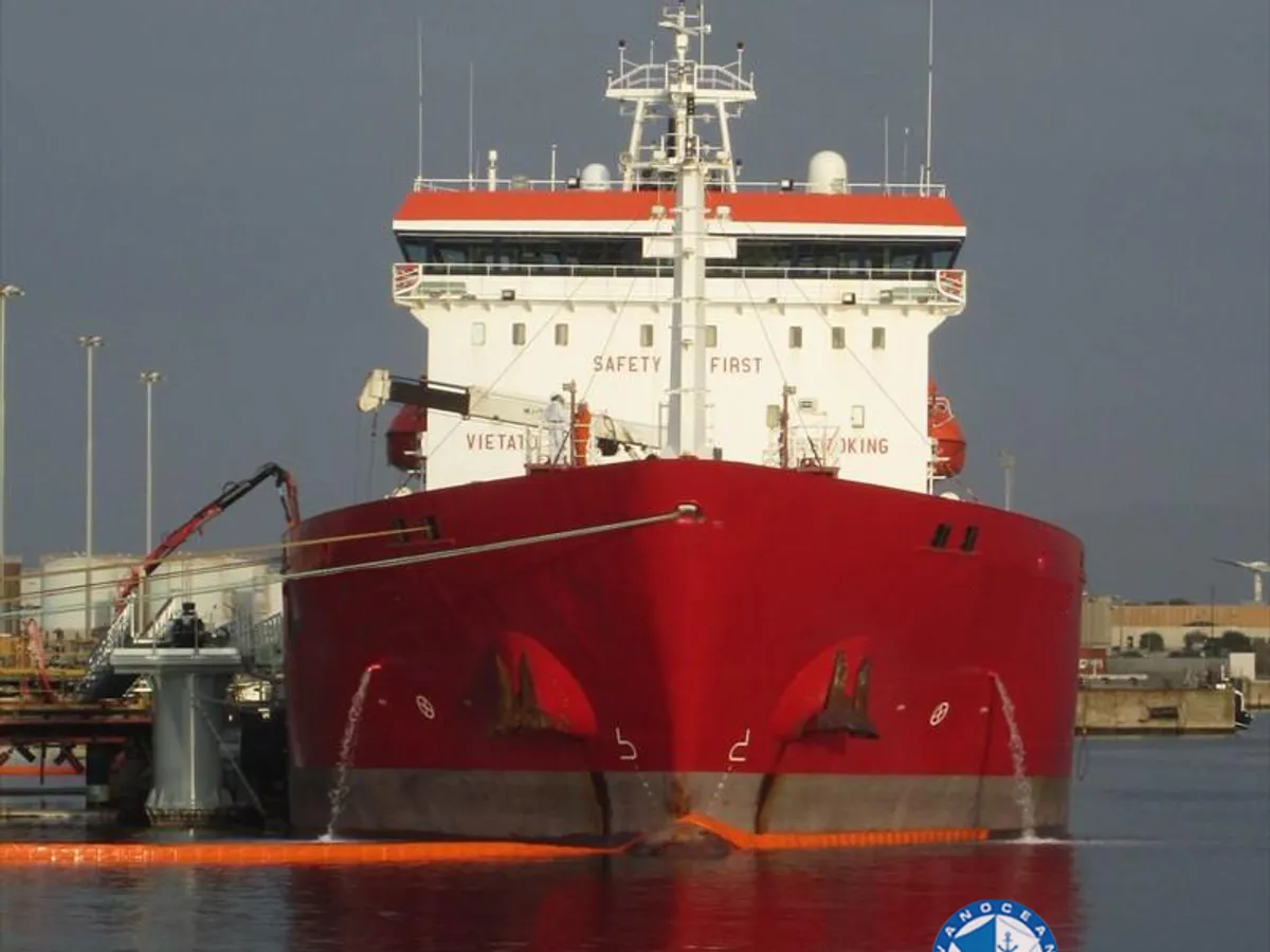Oil/Chemical tanker for sale
