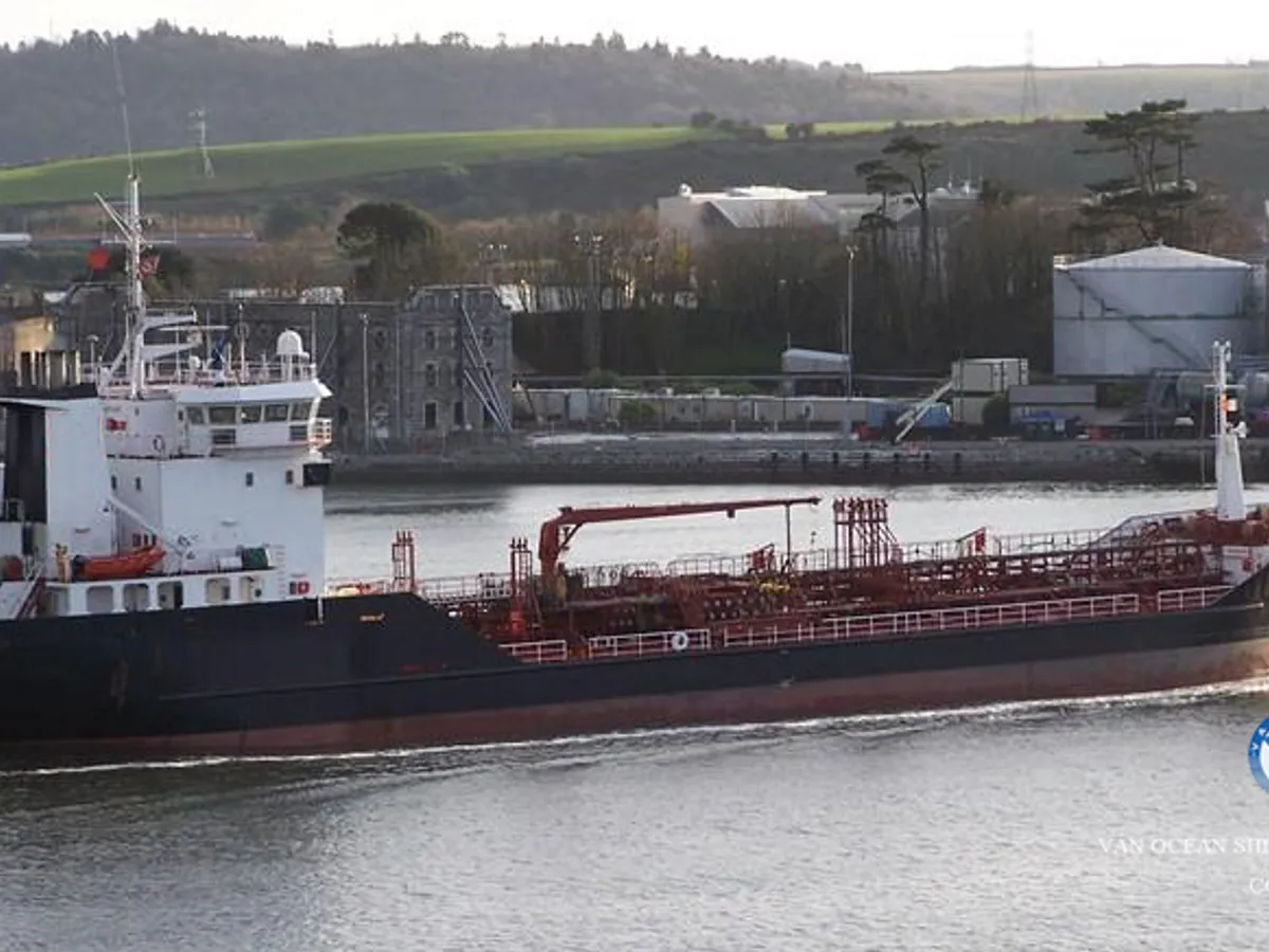 Oil/Chemical tanker for sale