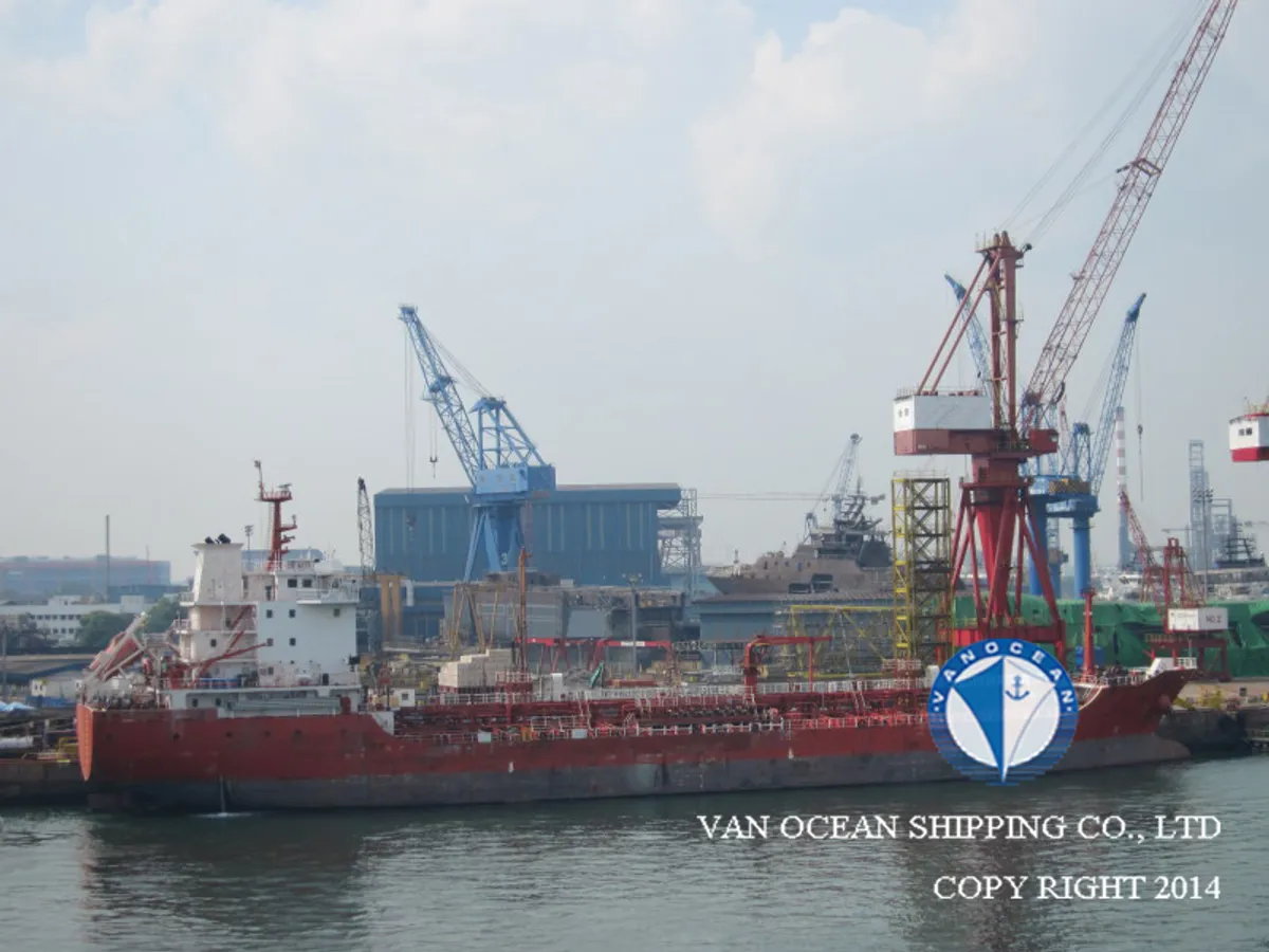 Oil/Chemical tanker for sale