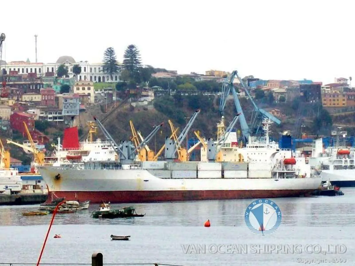 Oil/Chemical tanker for sale