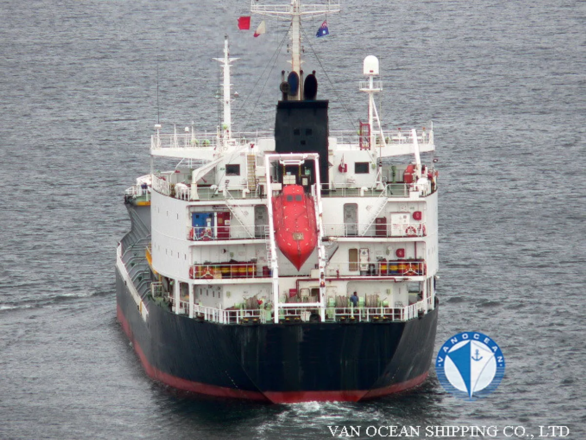 Oil/Chemical tanker for sale