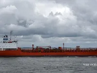 Oil/Chemical tanker for sale