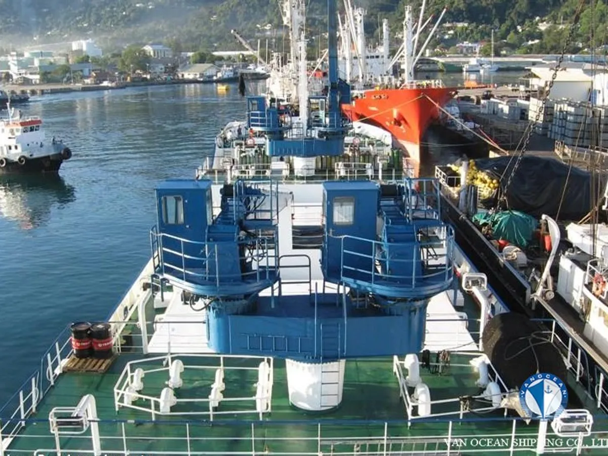 Reefer ship for sale