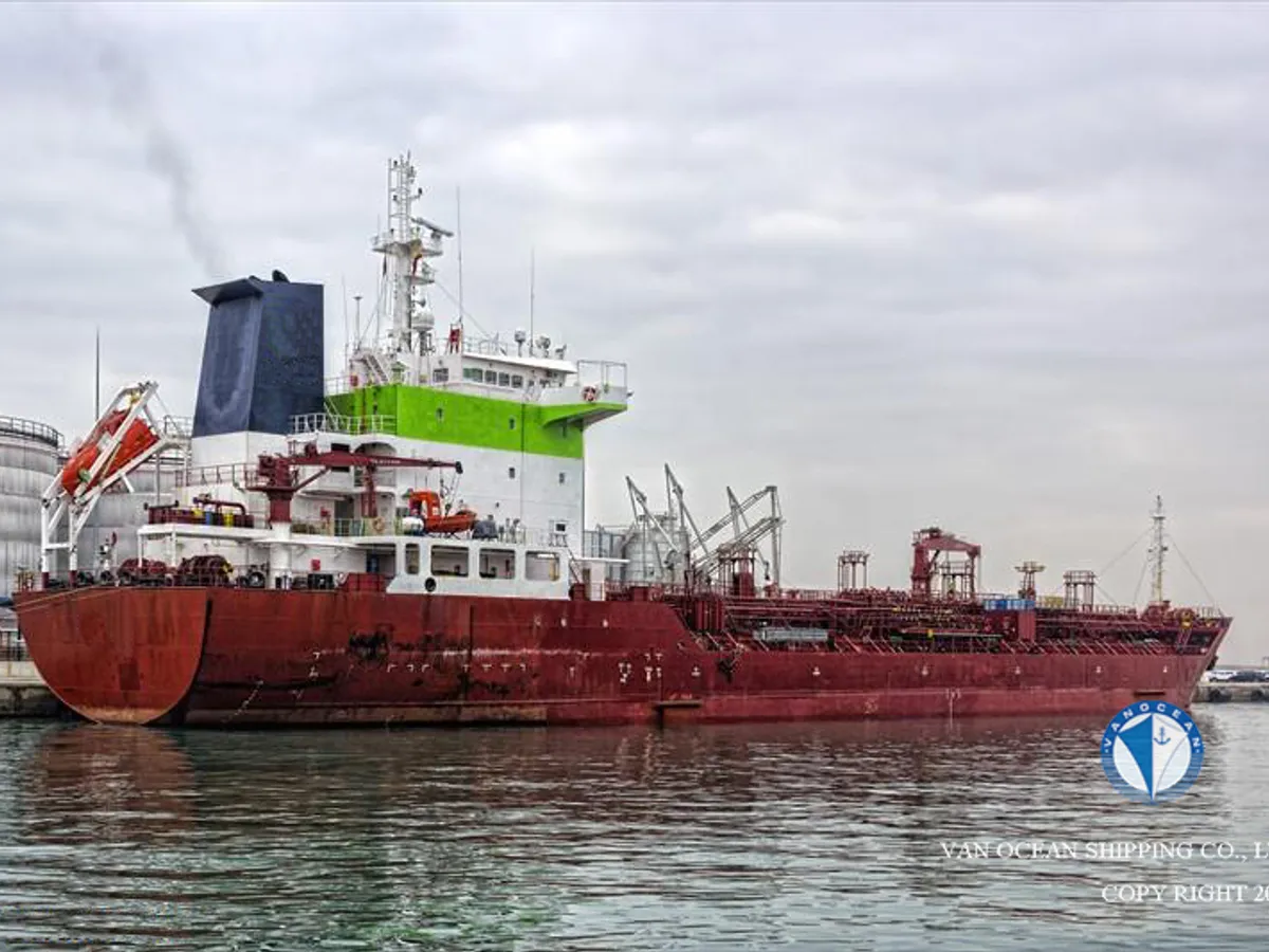 Oil/Chemical tanker for sale