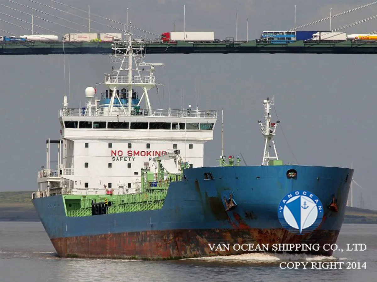 Oil/Chemical tanker for sale