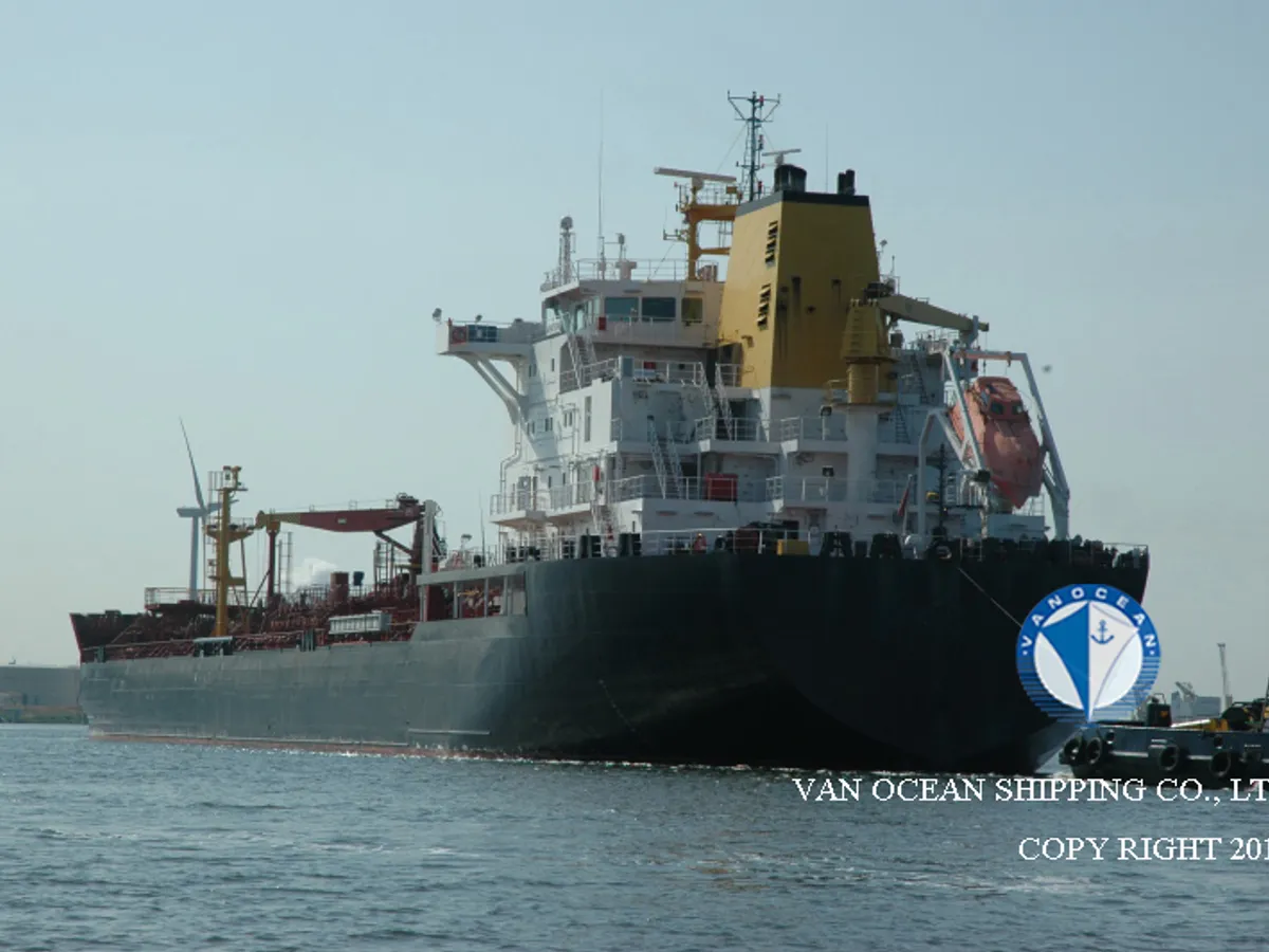 Oil/Chemical tanker for sale