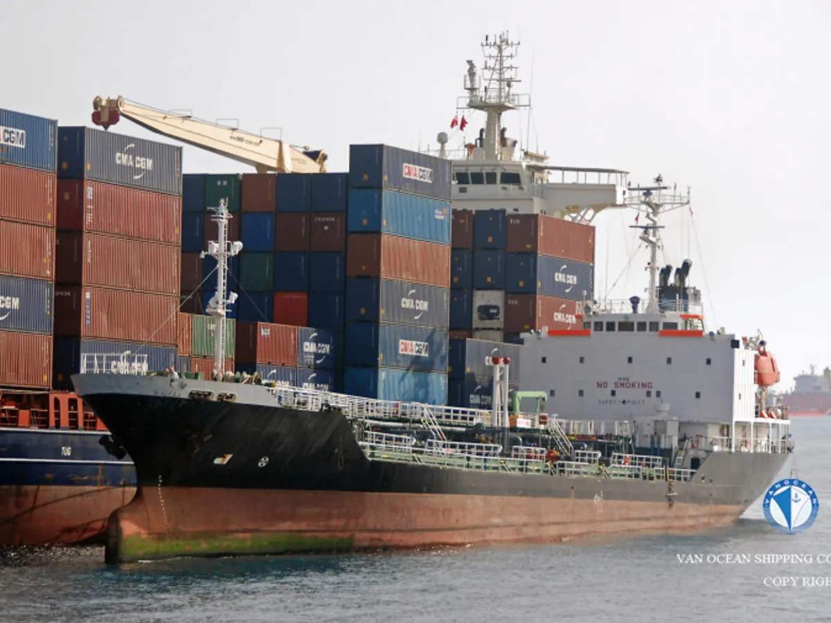 Oil/Chemical tanker for sale