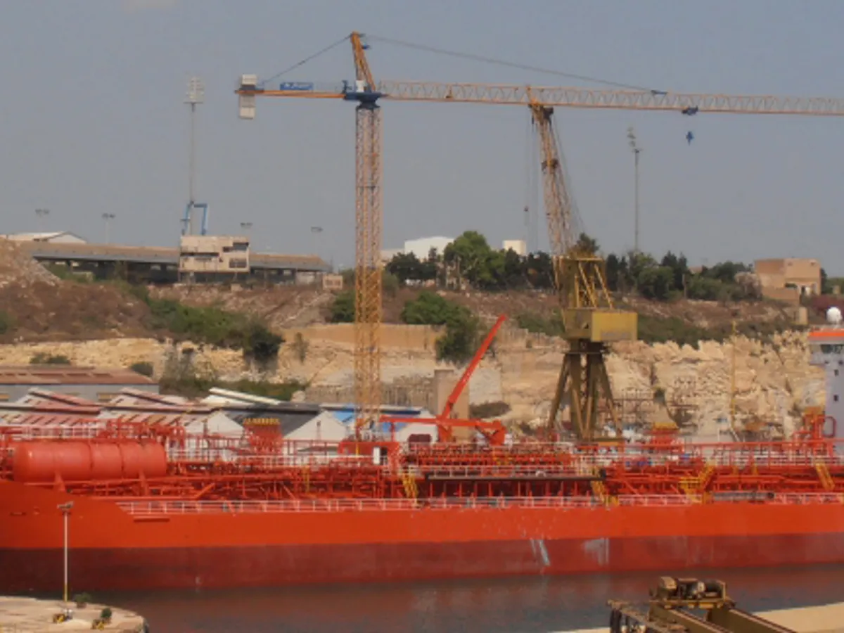 Oil/Chemical tanker for sale
