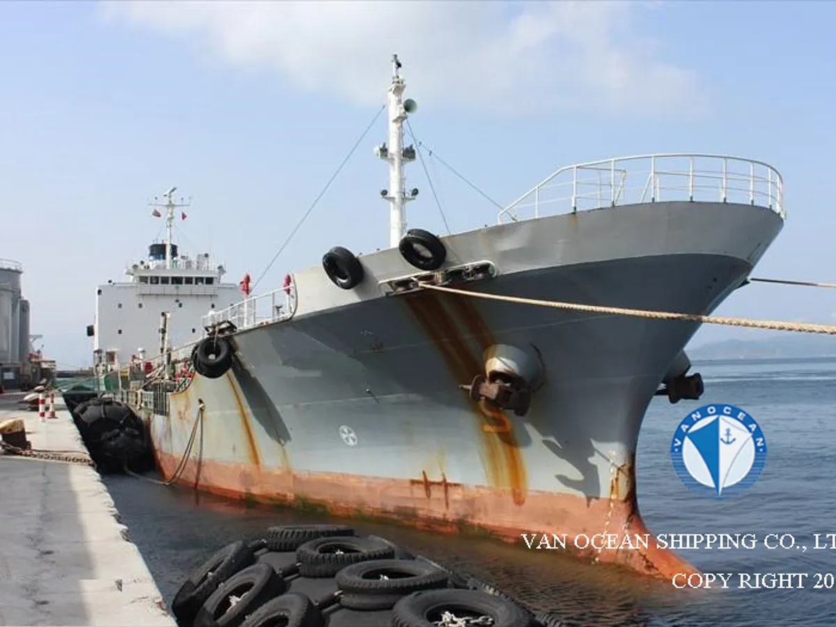 Oil/Chemical tanker for sale