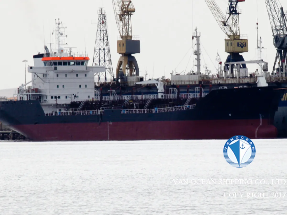 Oil/Chemical tanker for sale