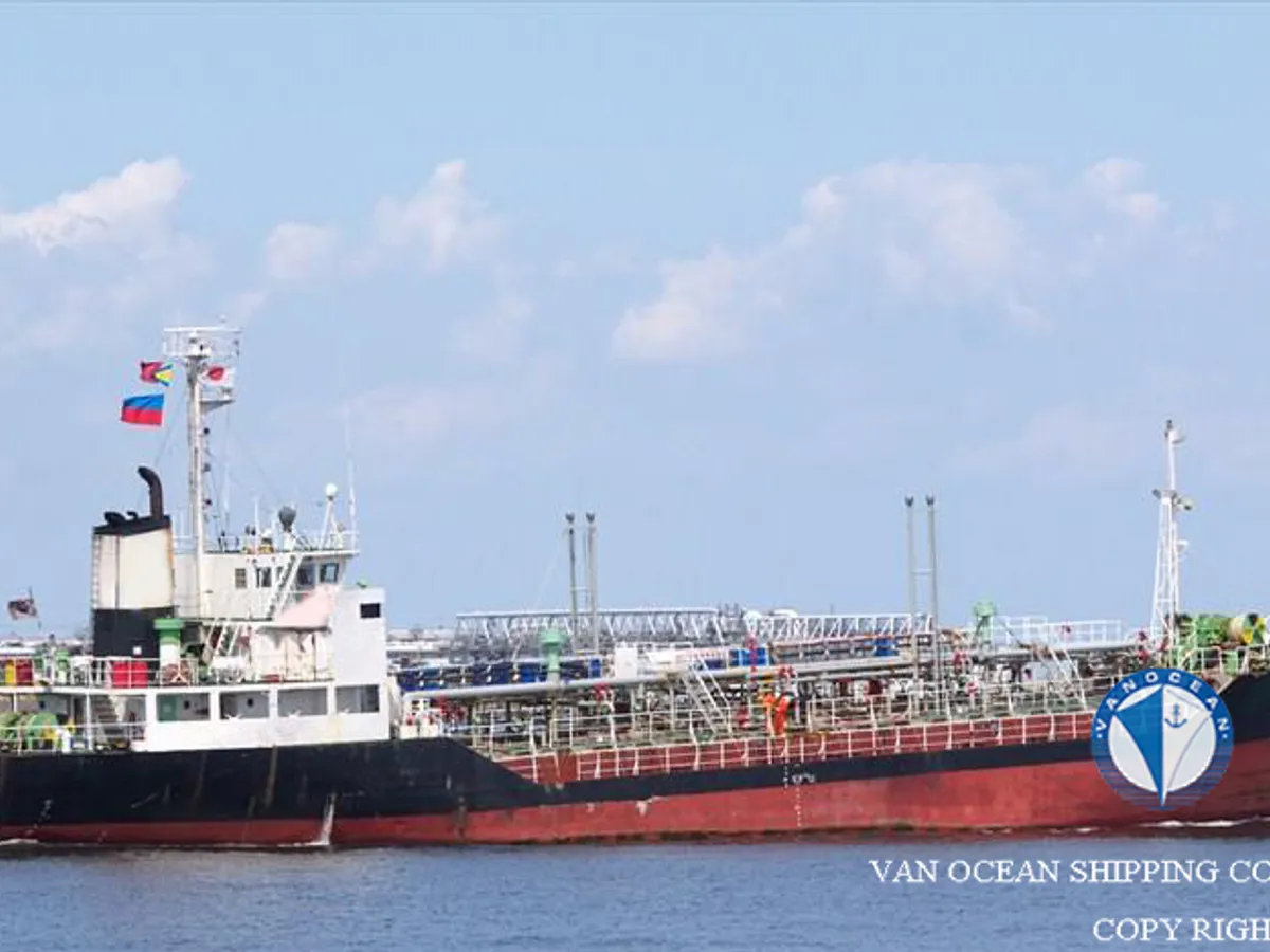 Oil/Chemical tanker for sale