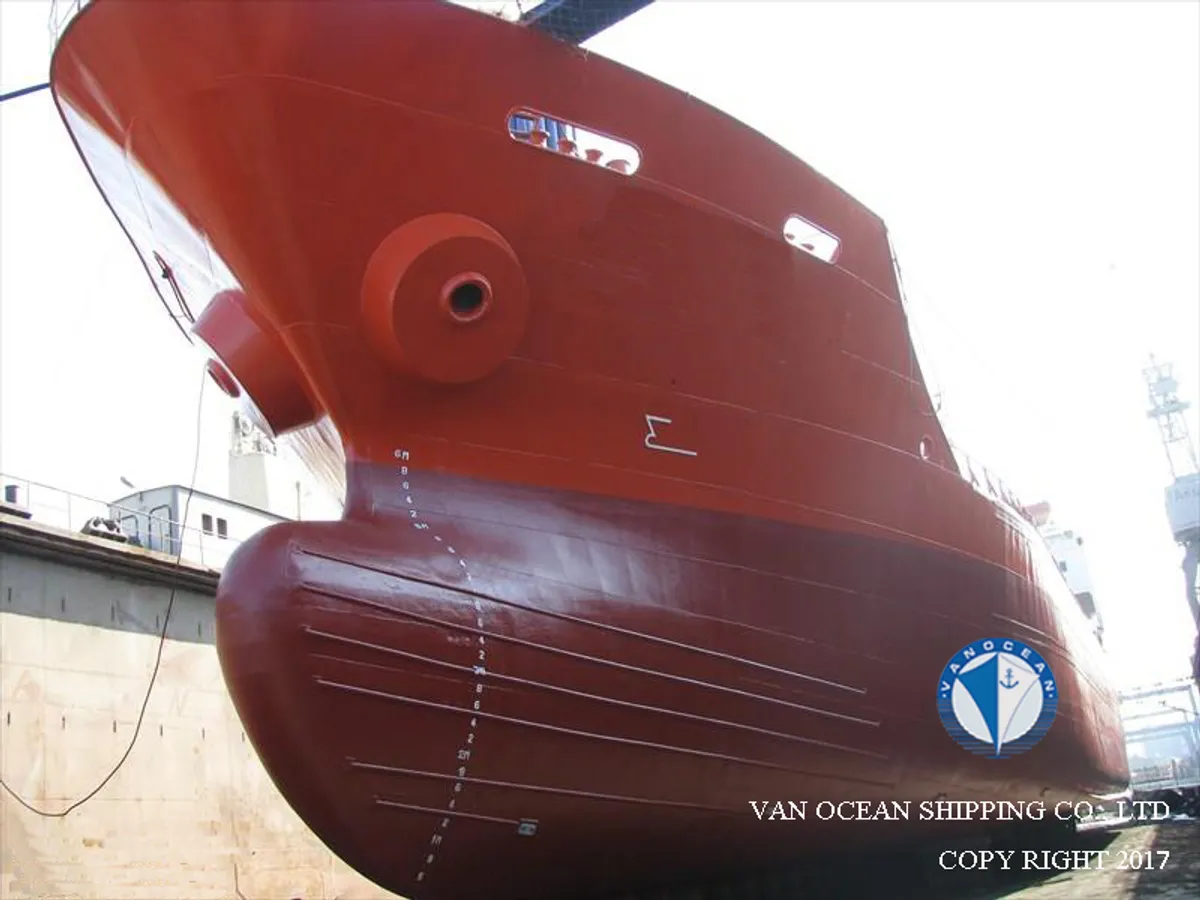 Oil/Chemical tanker for sale