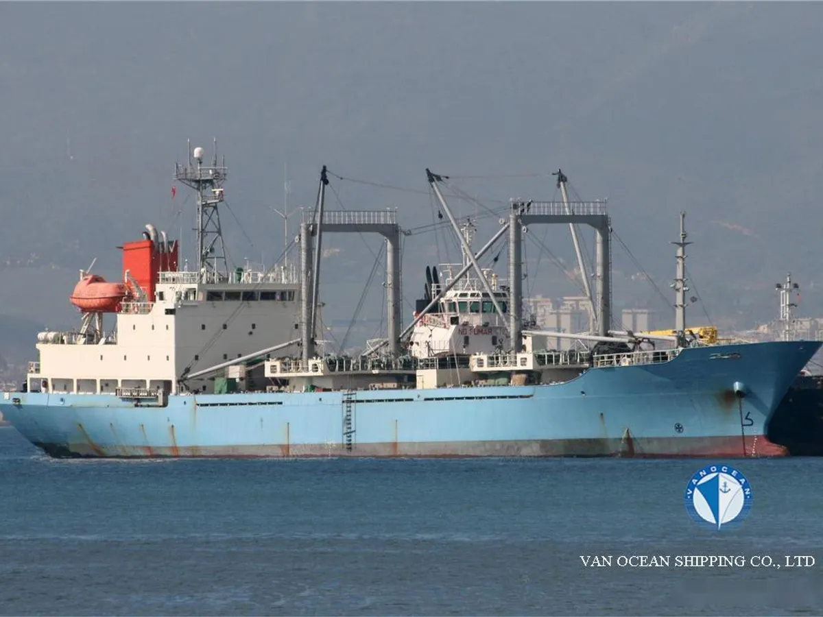 Reefer ship for sale