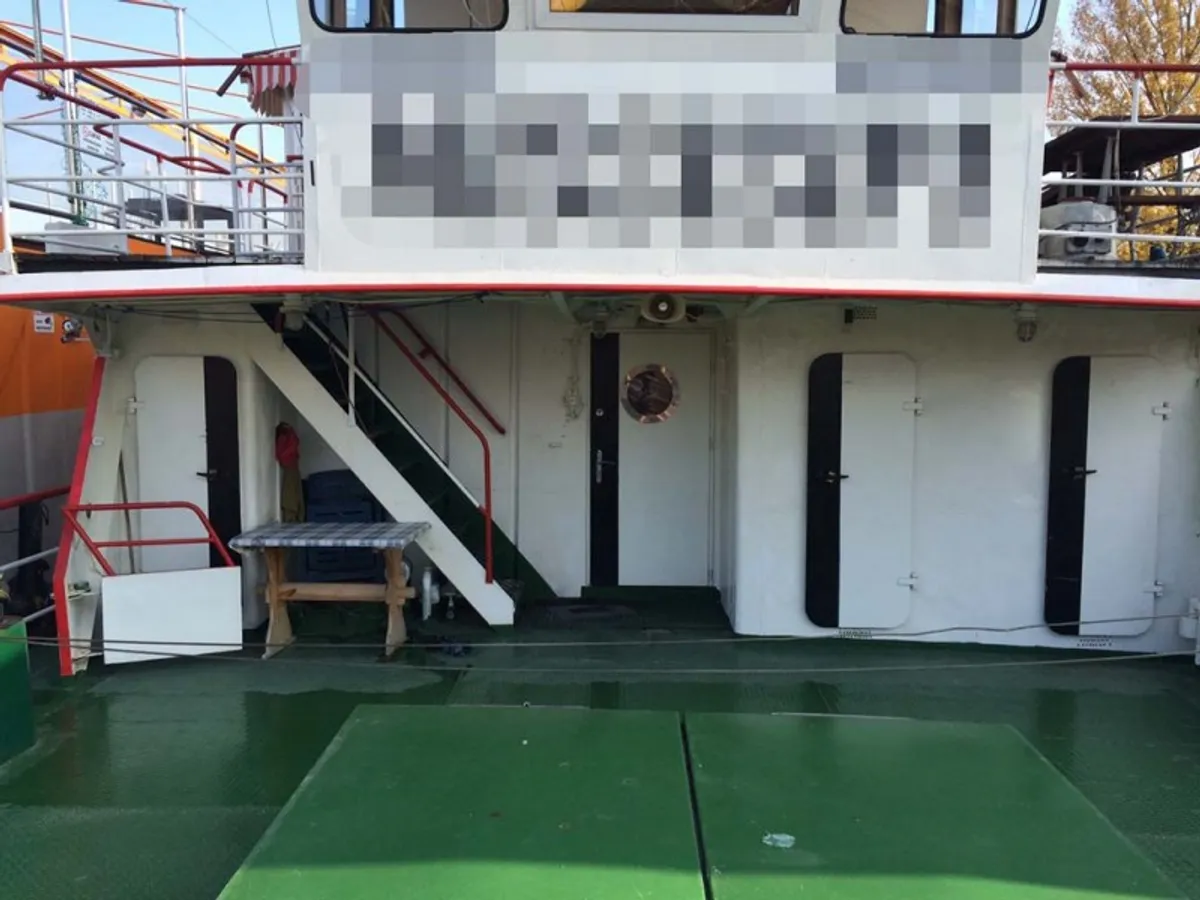 Container ship for sale