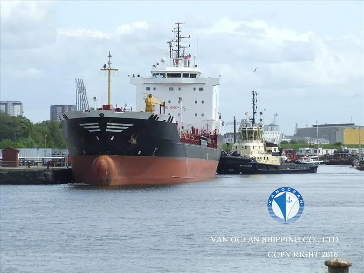 Oil/Chemical tanker for sale