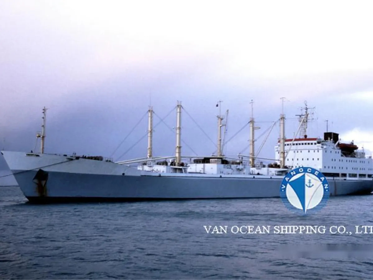 Reefer ship for sale