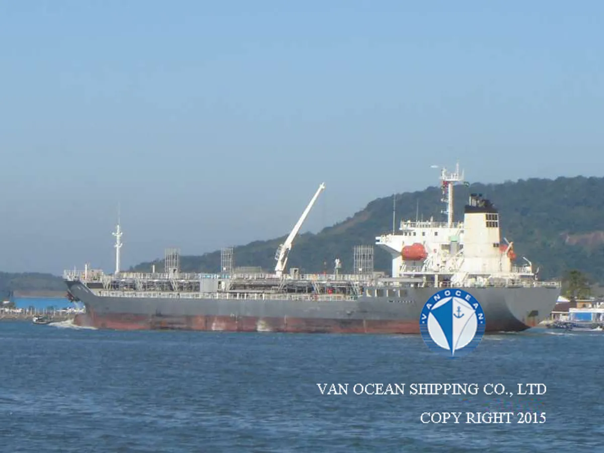 Oil/Chemical tanker for sale