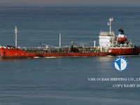 Oil/Chemical tanker for sale