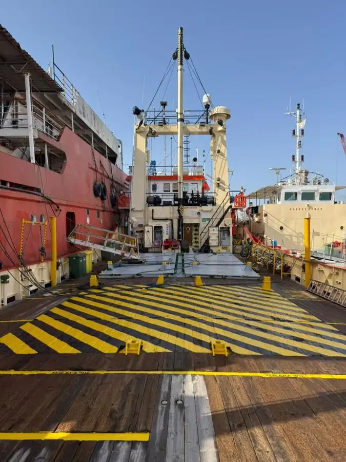 Container ship for sale