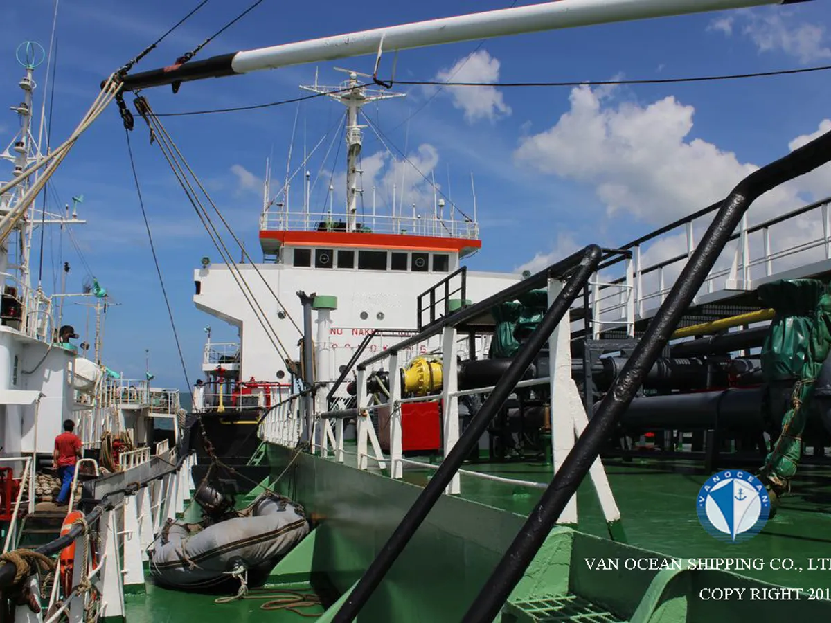 Oil/Chemical tanker for sale