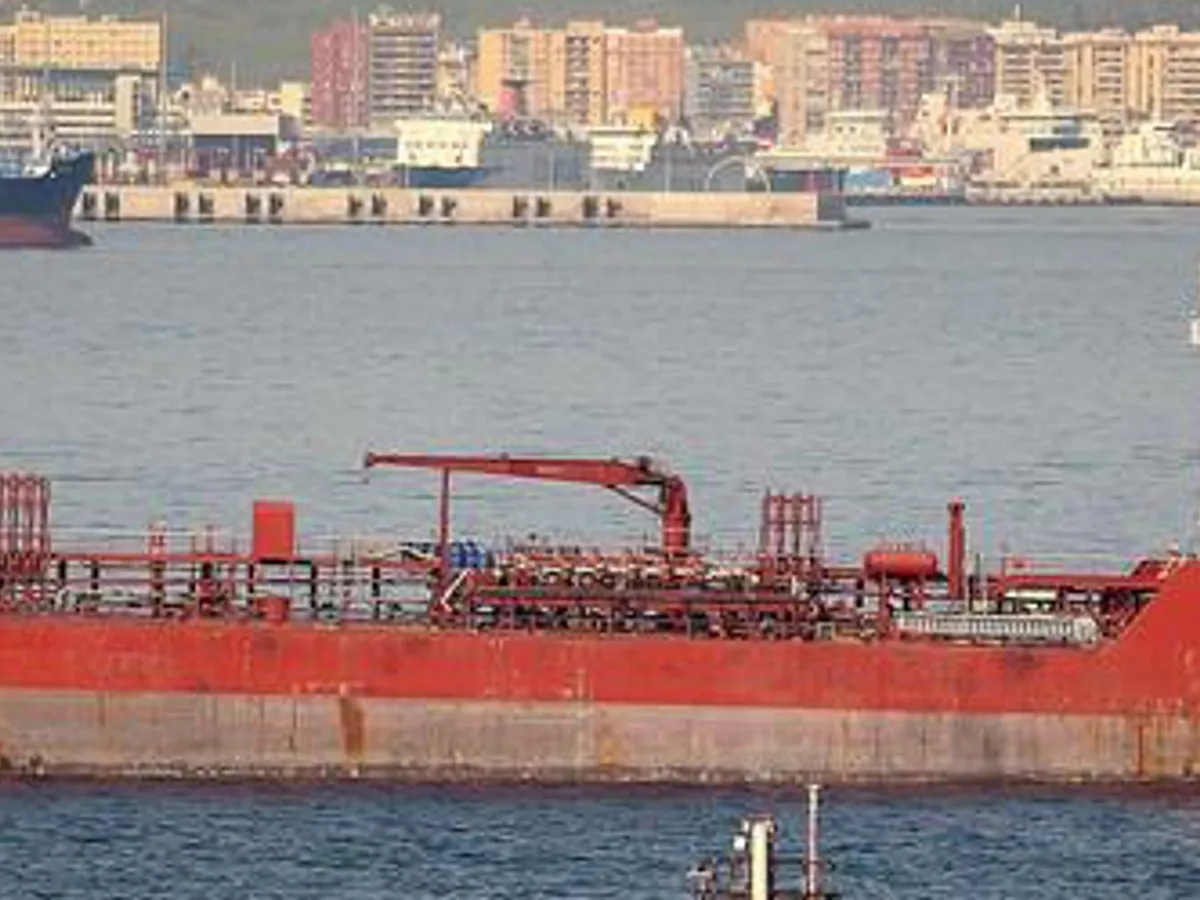Oil/Chemical tanker for sale