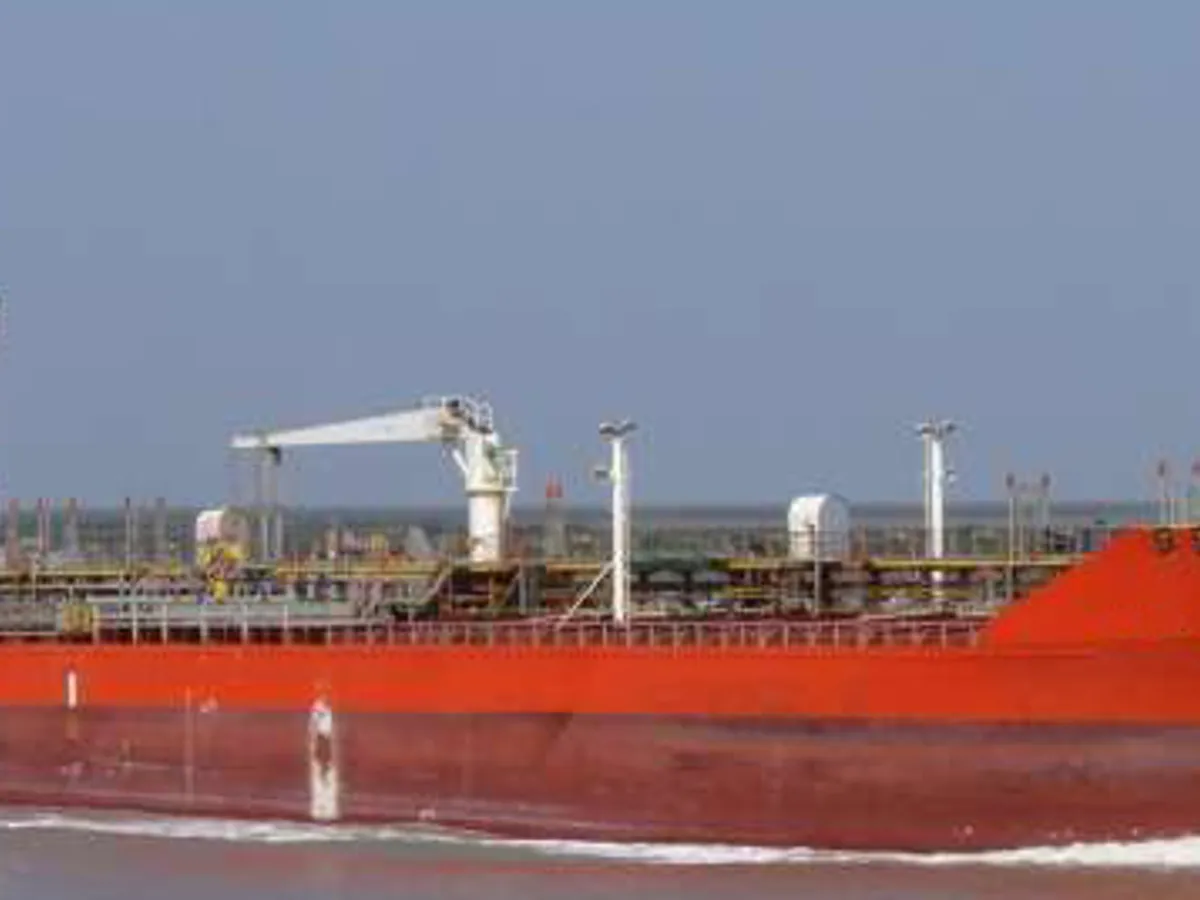 Oil/Chemical tanker for sale