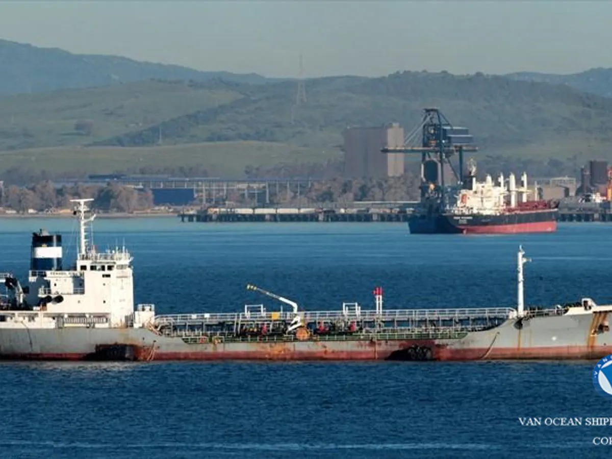 Oil/Chemical tanker for sale