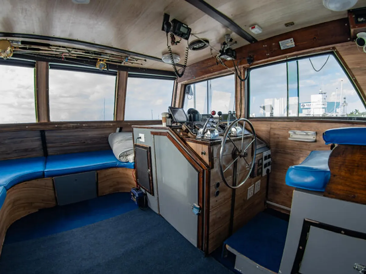 Research vessel for sale