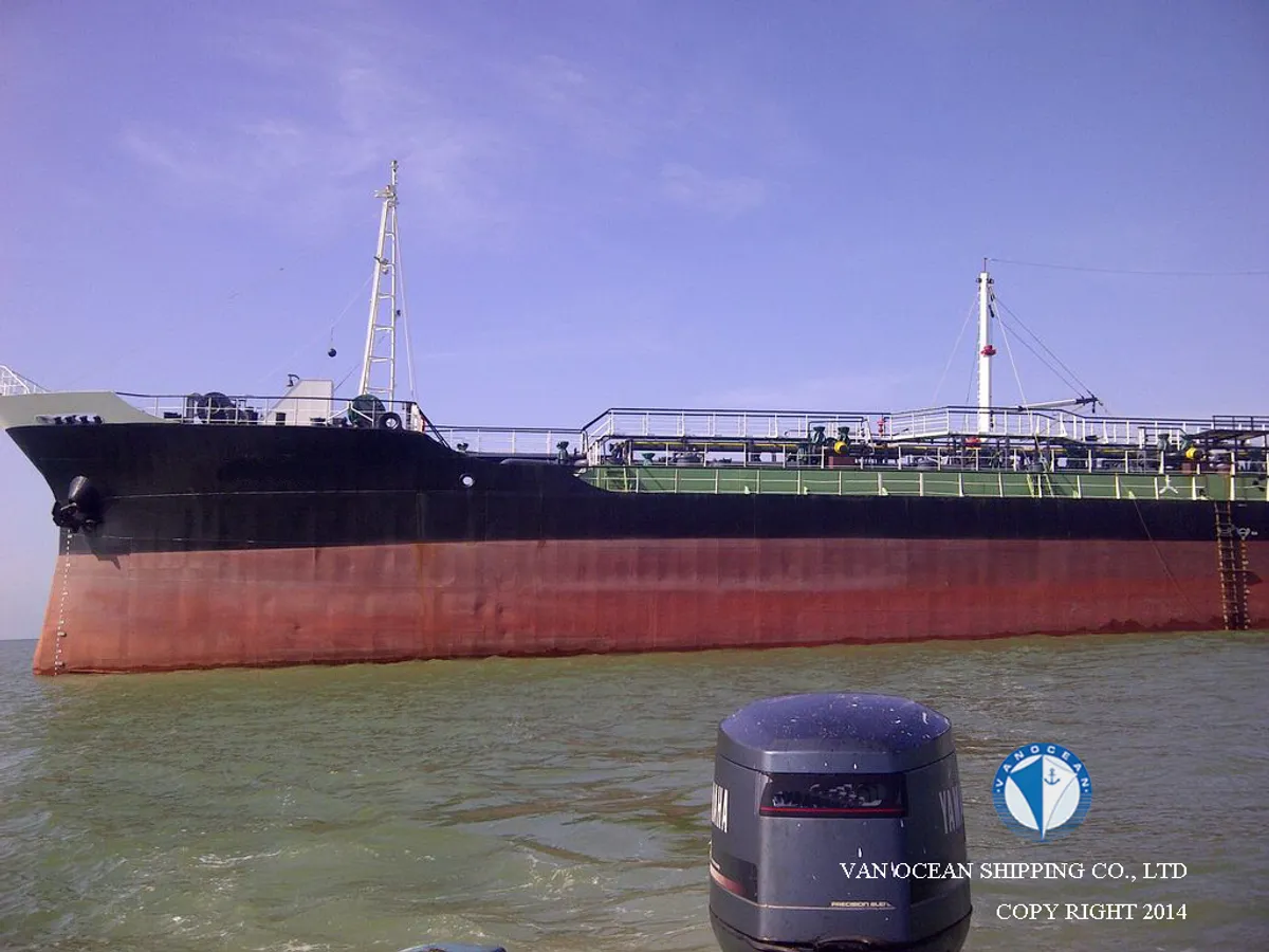 Oil/Chemical tanker for sale