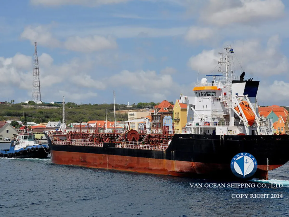 Oil/Chemical tanker for sale