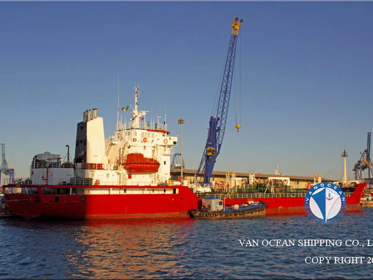 Oil/Chemical tanker for sale