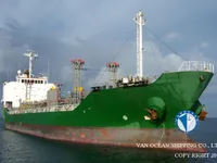 Oil/Chemical tanker for sale