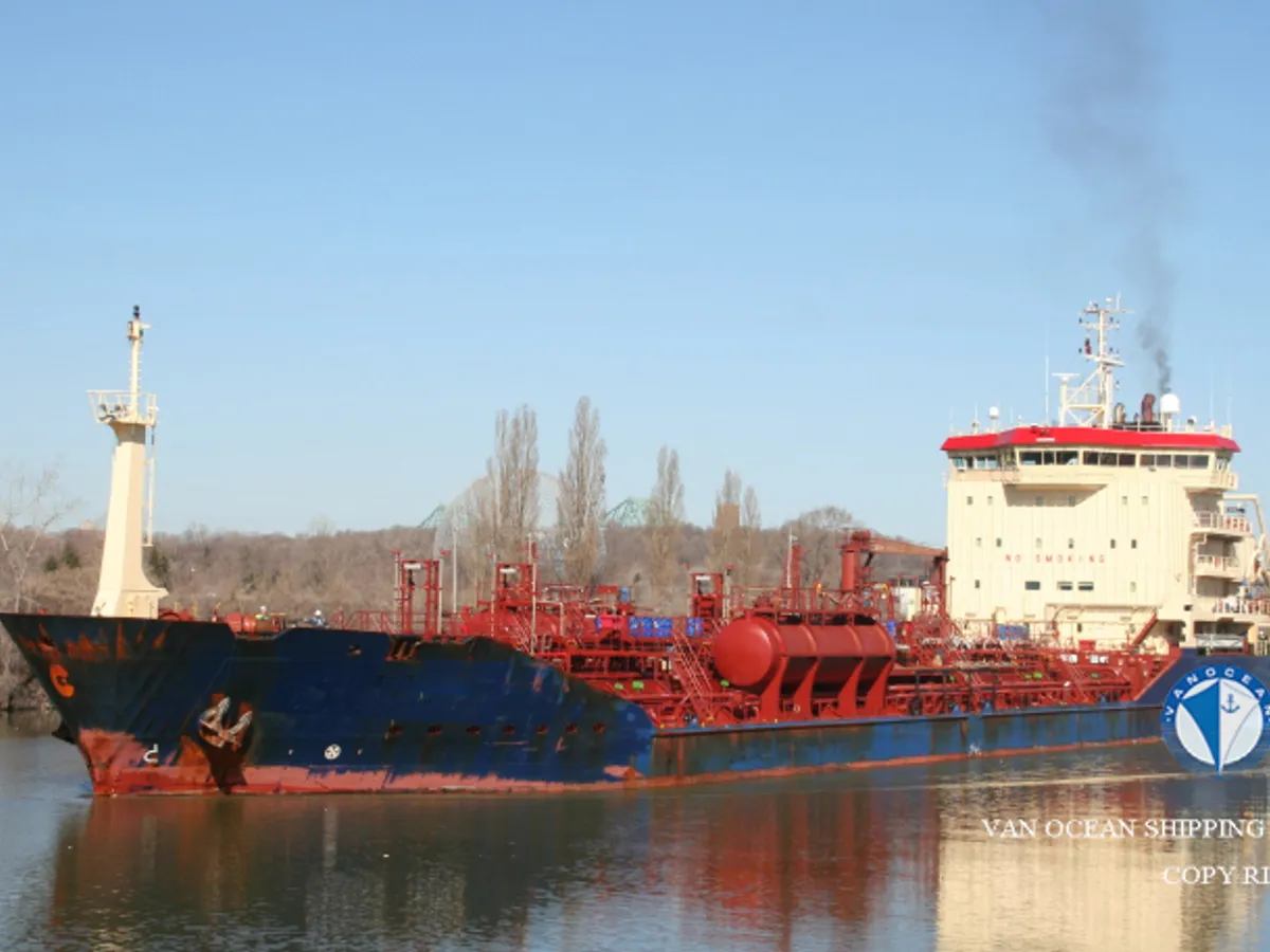 Oil/Chemical tanker for sale