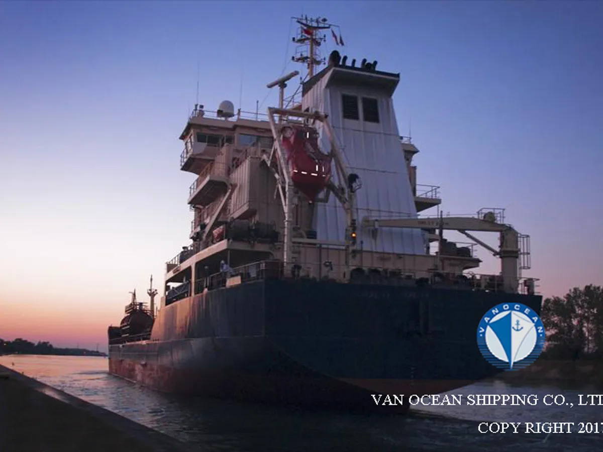 Oil/Chemical tanker for sale