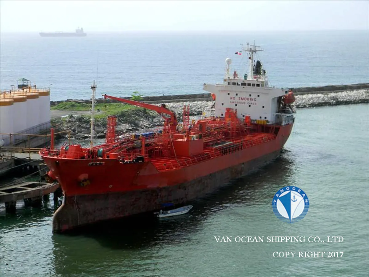 Oil/Chemical tanker for sale