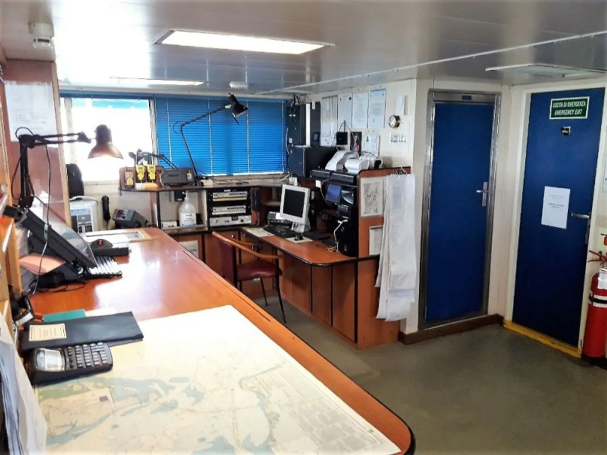 Research vessel for sale