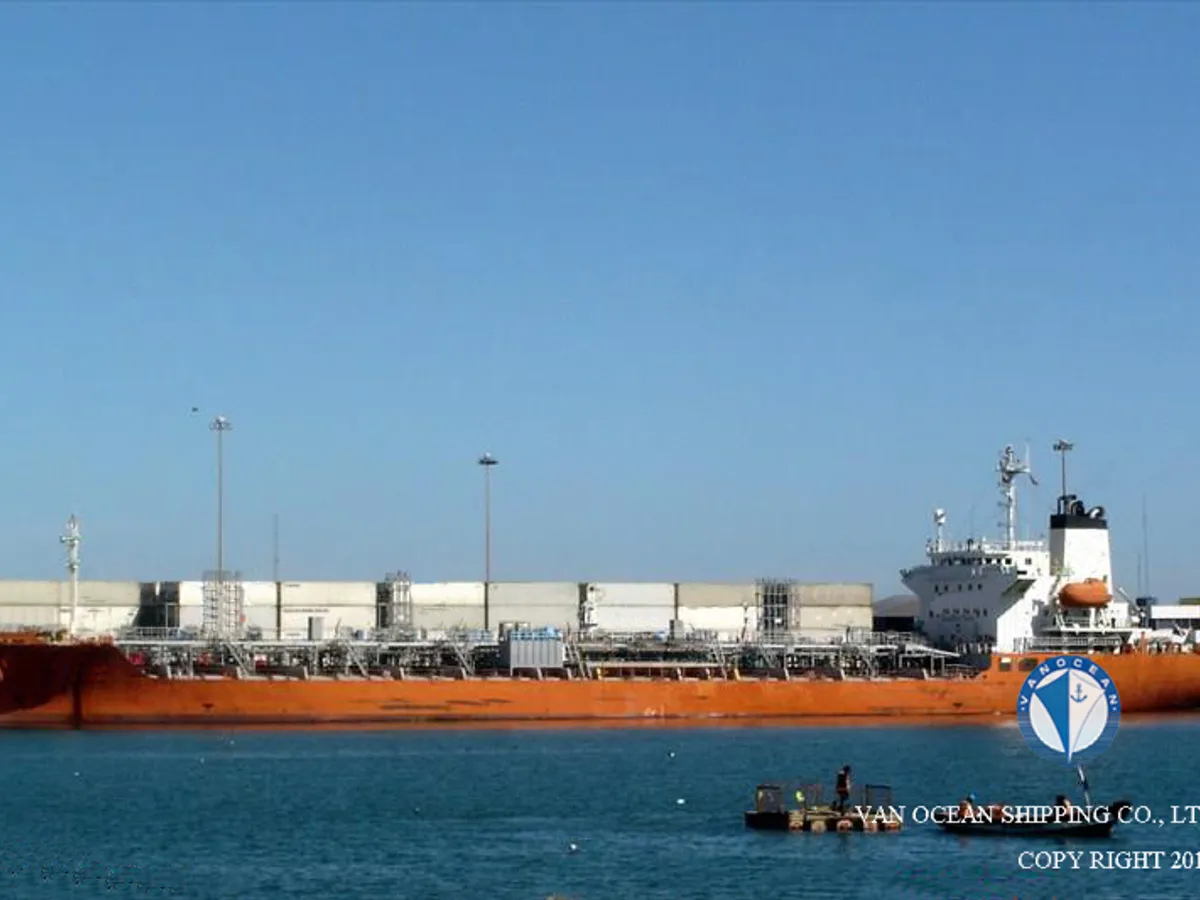 Oil/Chemical tanker for sale