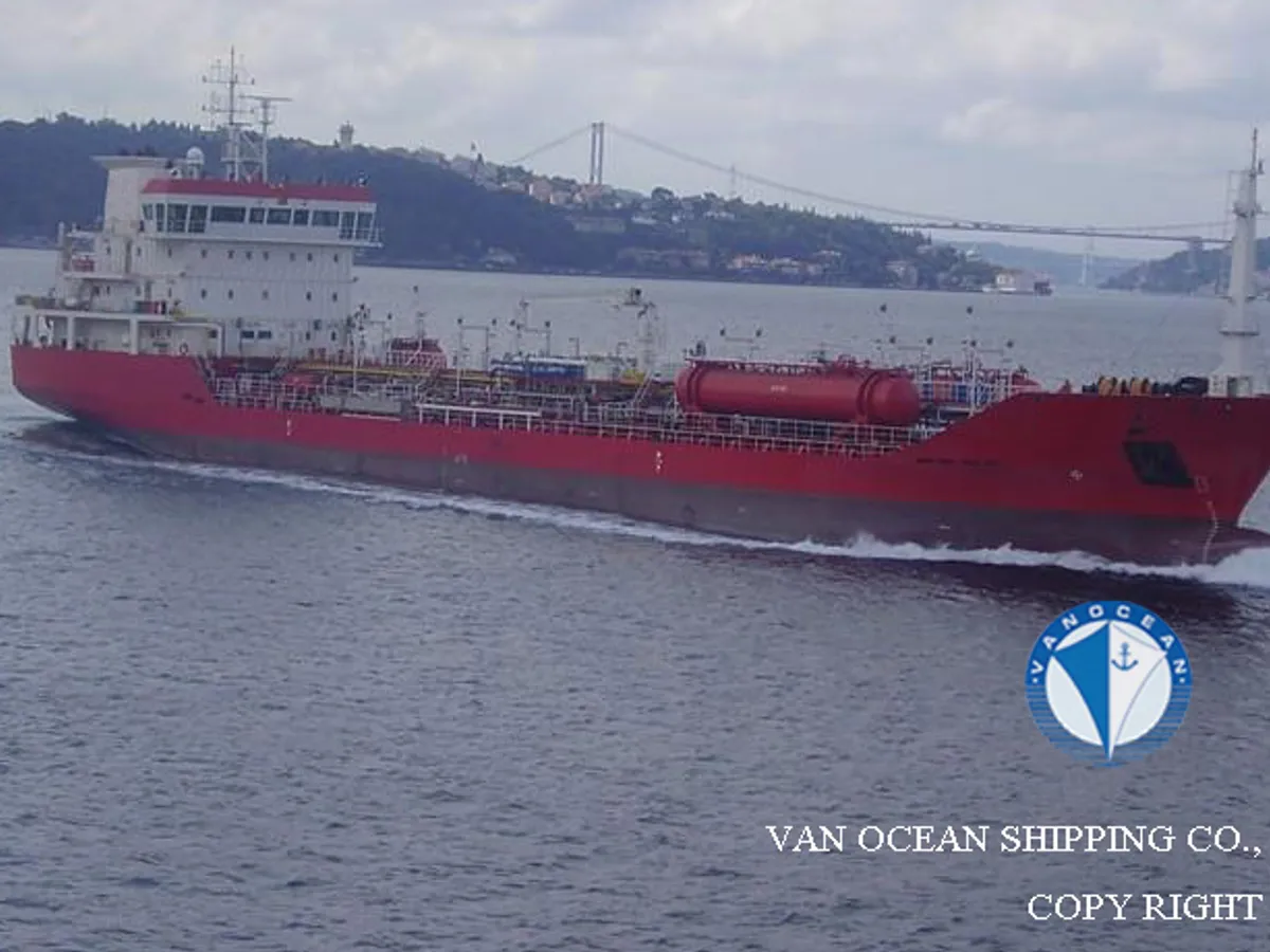 Oil/Chemical tanker for sale