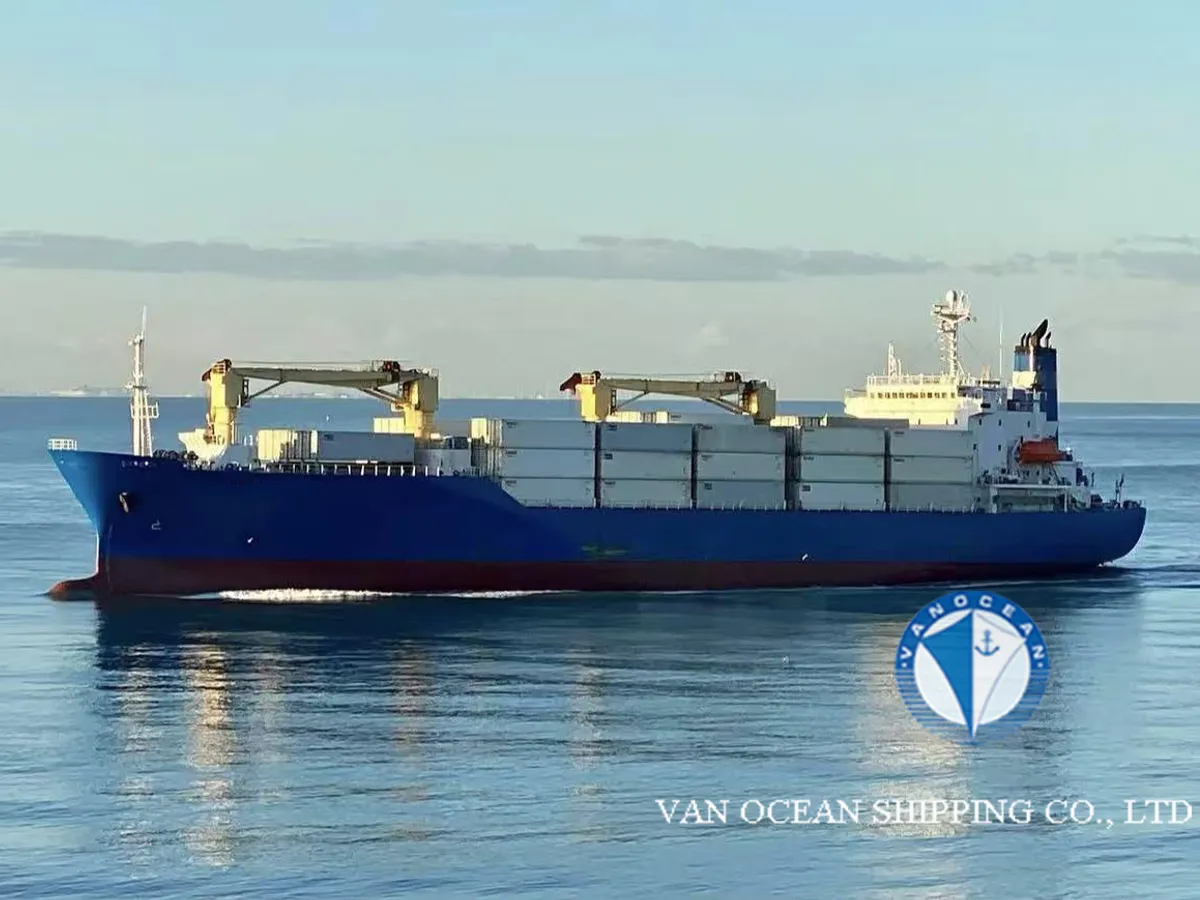 Reefer ship for sale