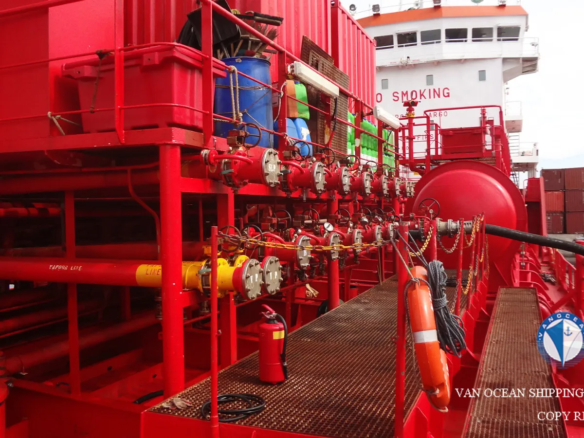 Oil/Chemical tanker for sale
