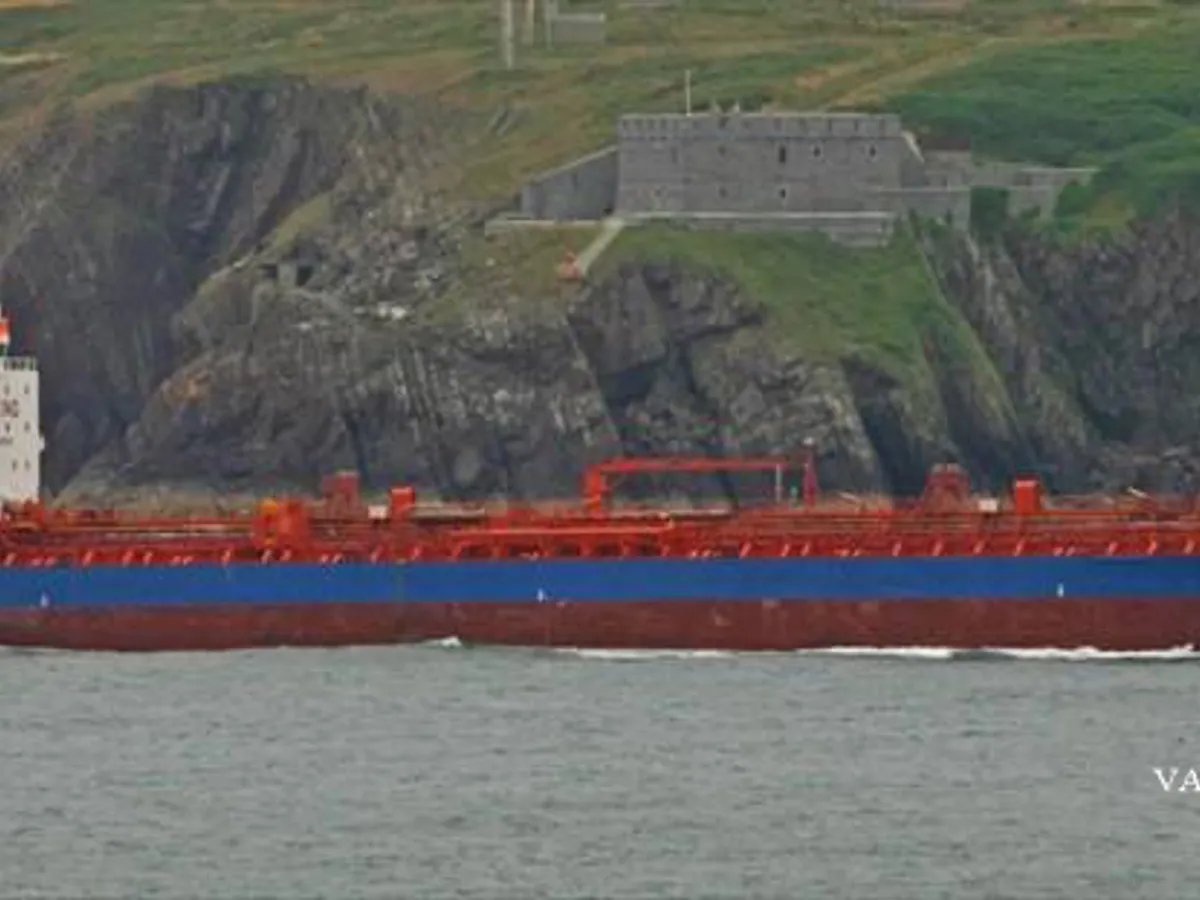 Oil/Chemical tanker for sale