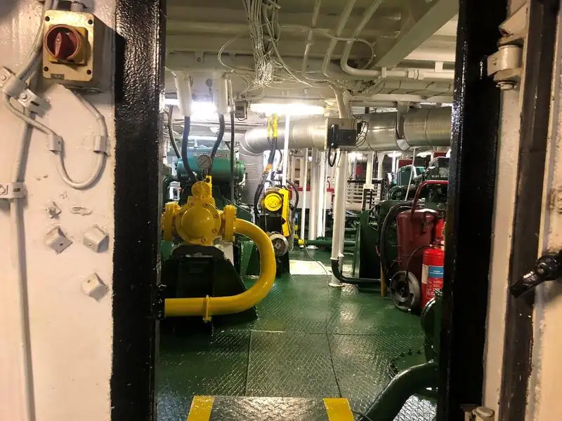 Reefer ship for sale