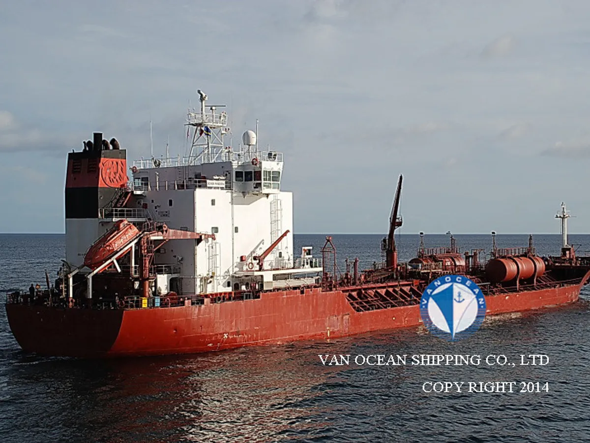 Oil/Chemical tanker for sale