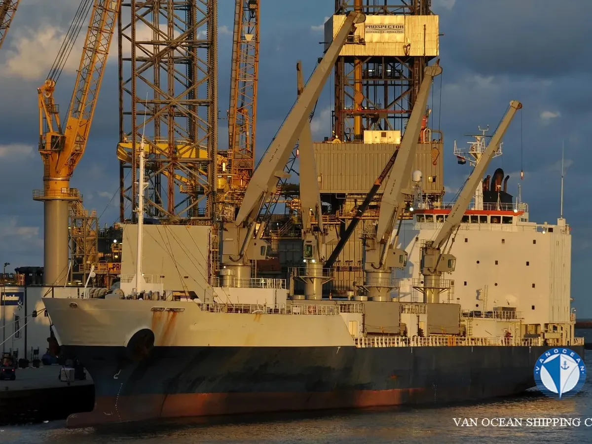 Reefer ship for sale