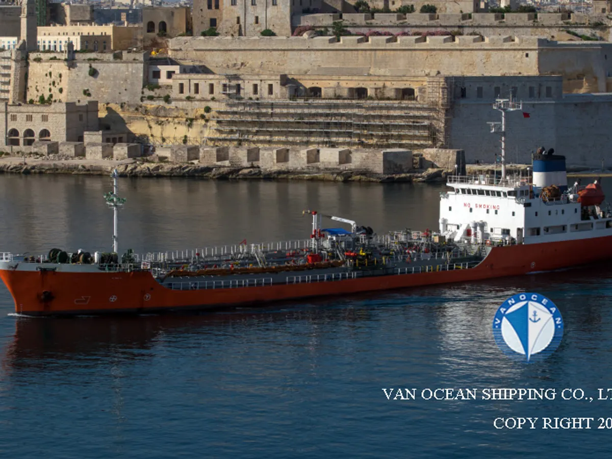 Oil/Chemical tanker for sale
