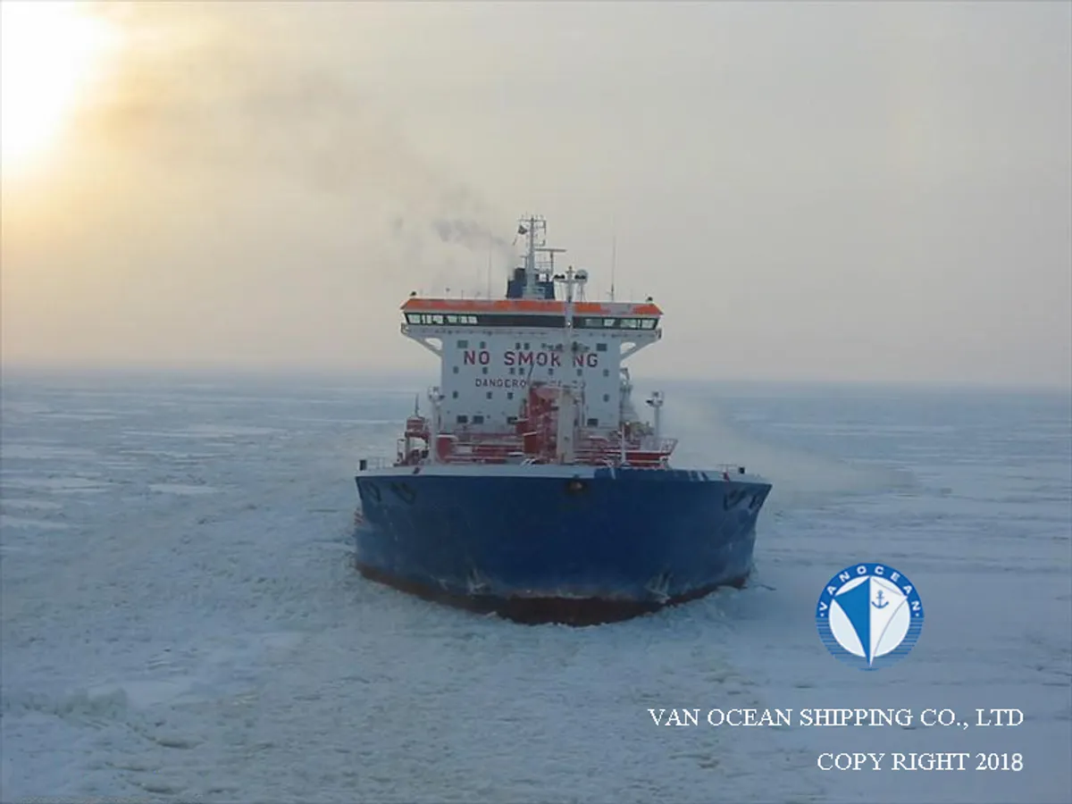 Oil/Chemical tanker for sale