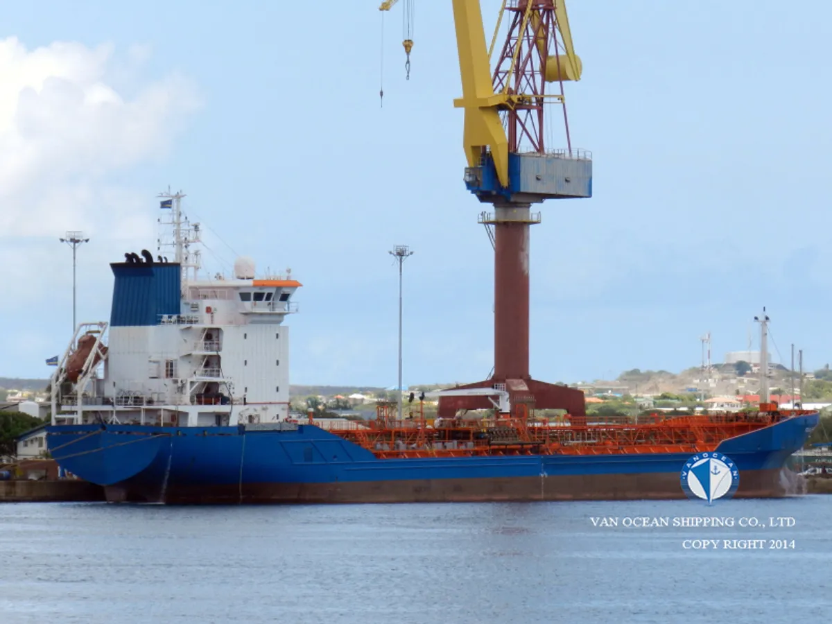 Oil/Chemical tanker for sale