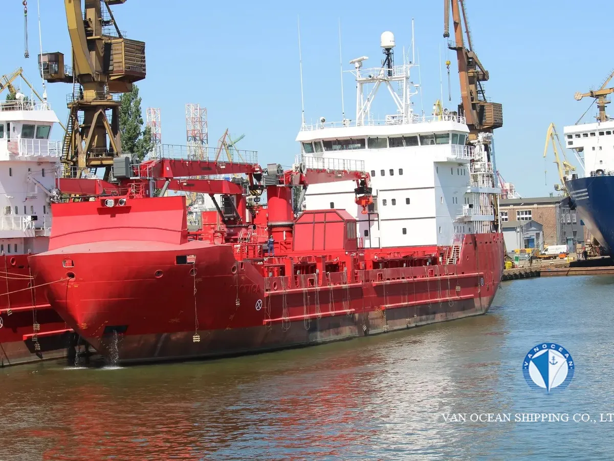 Reefer ship for sale