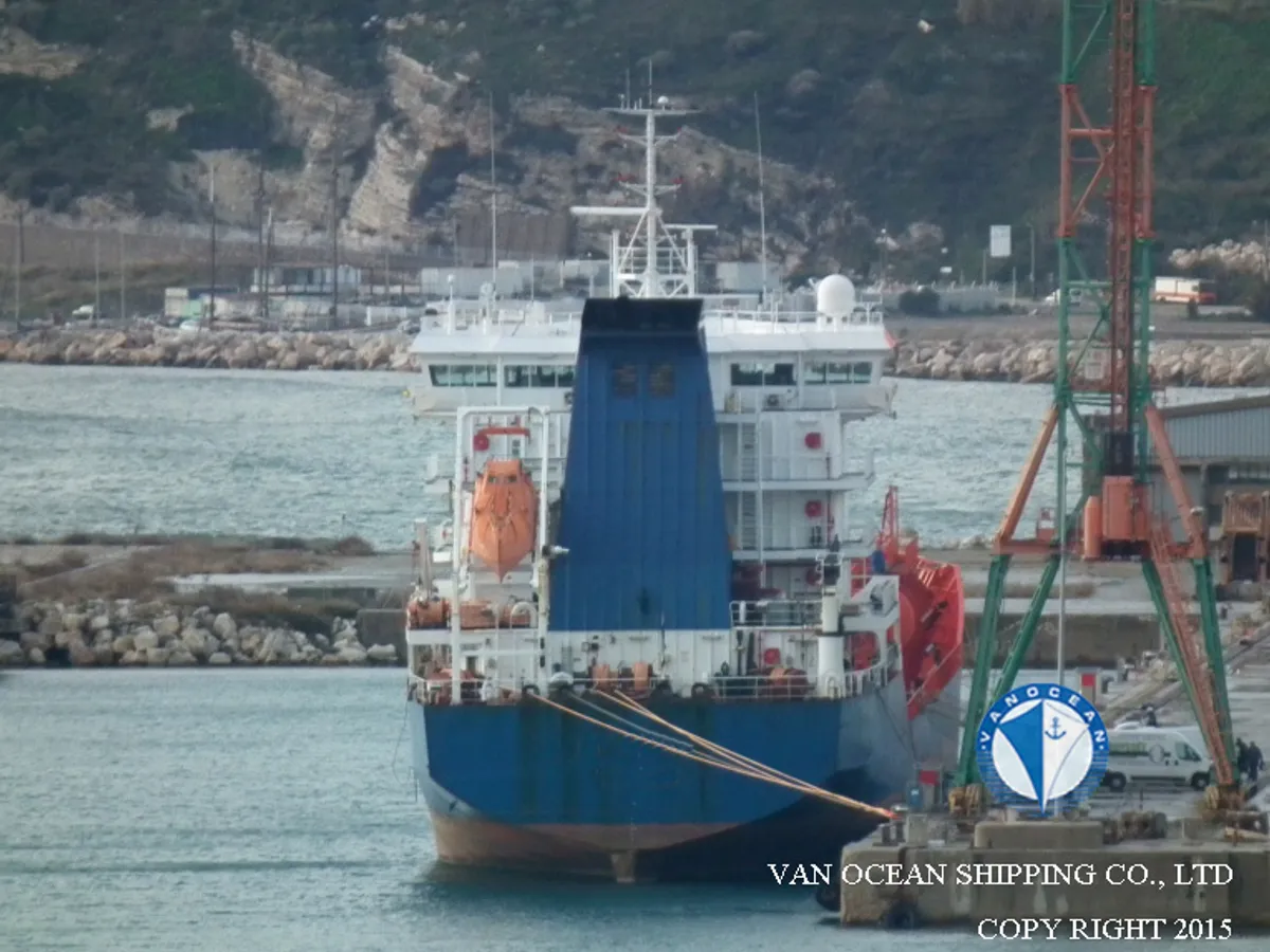 Oil/Chemical tanker for sale
