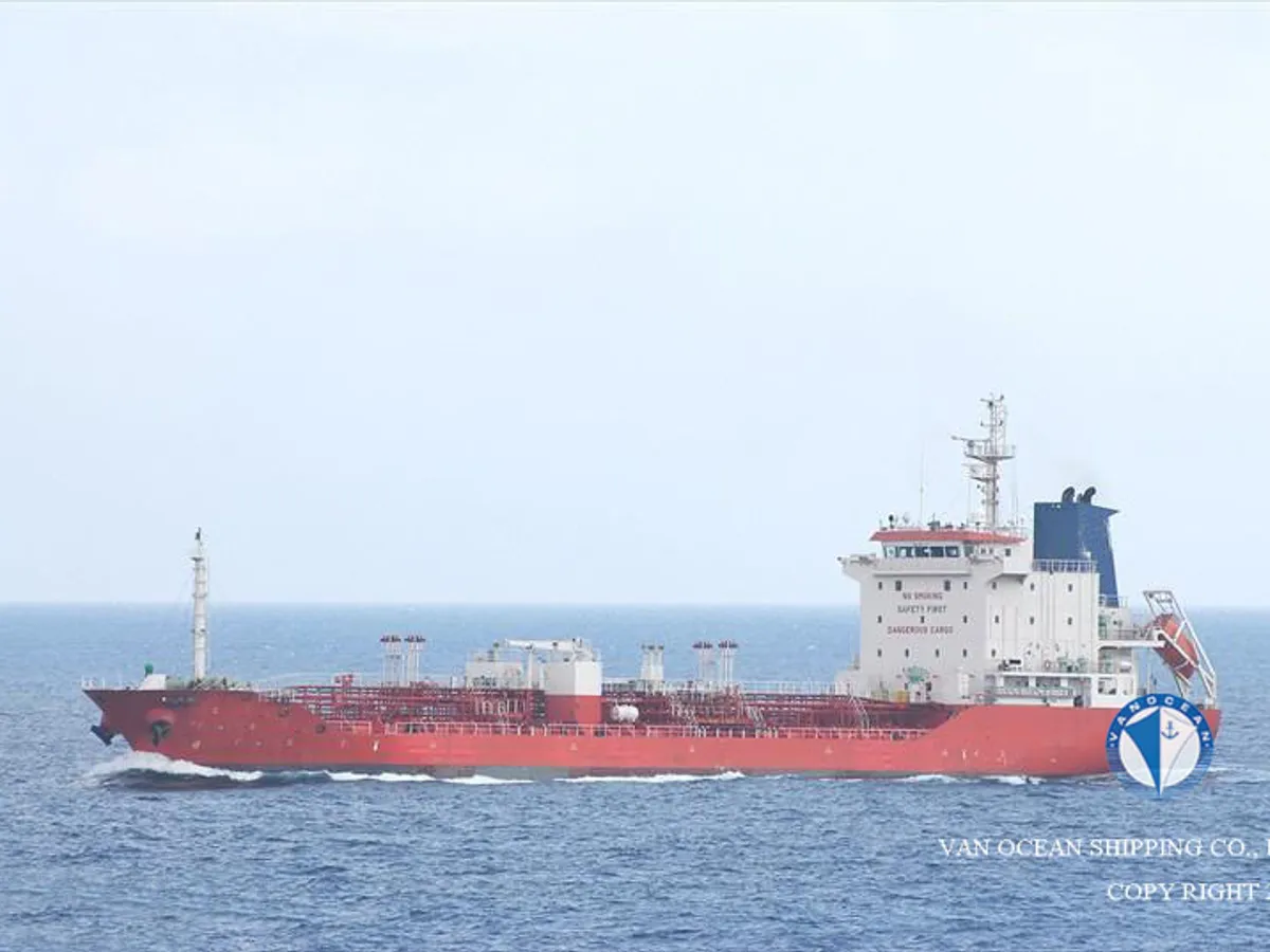 Oil/Chemical tanker for sale